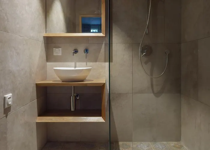 Deco By Oneapartments 아파트 *